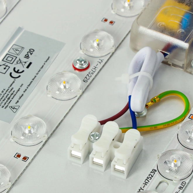 Lampa LED ružová obláčik s diaľkovým ovládaním