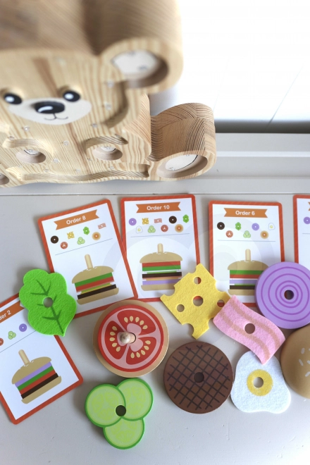 Woopie drevená burger reštaurácia skladačka pre deti