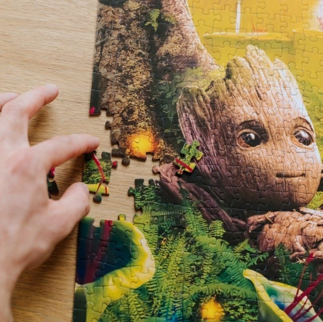 Puzzle 1000 dielikov Premium Plus Groot Marvel