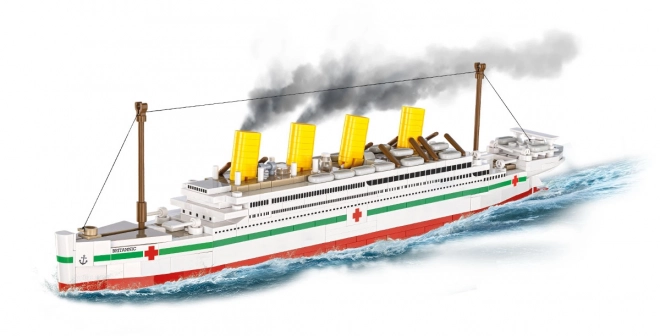 Model zaoceánskeho parníka H.M.H.S. Britannic v mierke 1:700