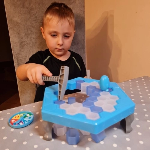 Zručnostná hra Tučniaky