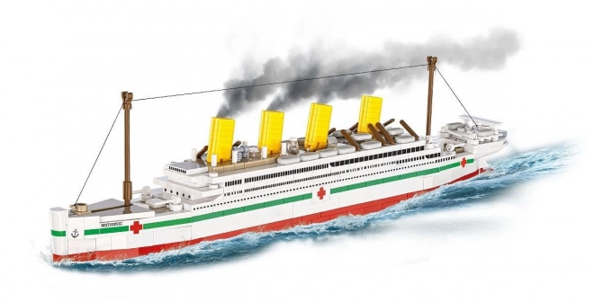 Model zaoceánskeho parníka H.M.H.S. Britannic v mierke 1:700