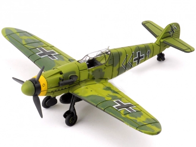 Plastikové lietadlo BF-109 na skladanie 1:48