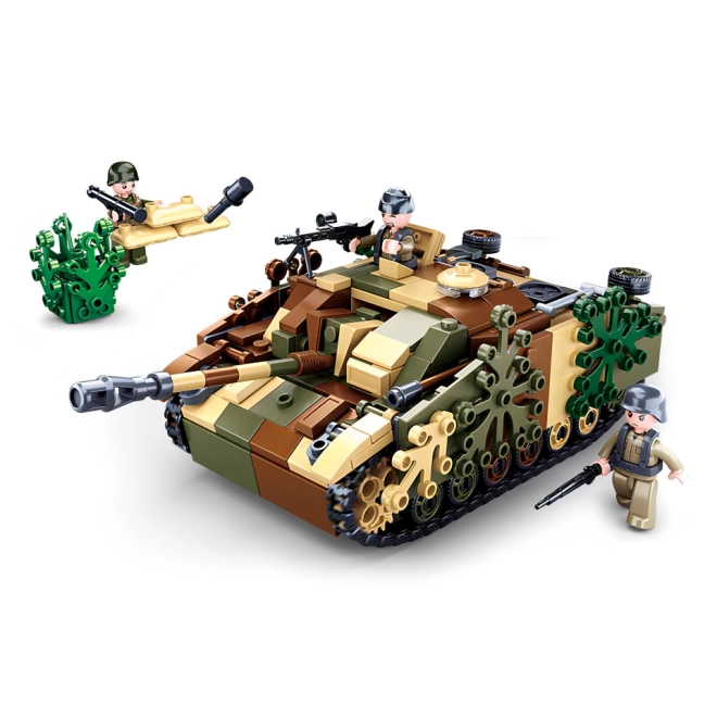 Realistický maskovaný tank s pohyblivými prvkami