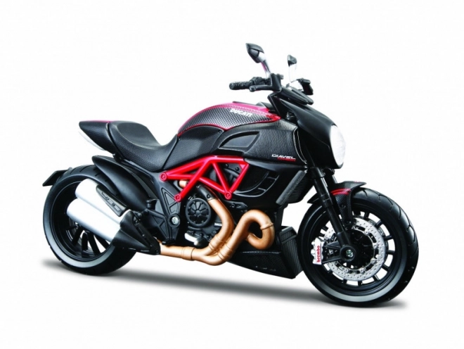 Motorka Ducati Diavel Carbon 1/12