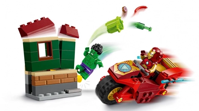 Iron Man s motorkou a Hulk LEGO stavebnica