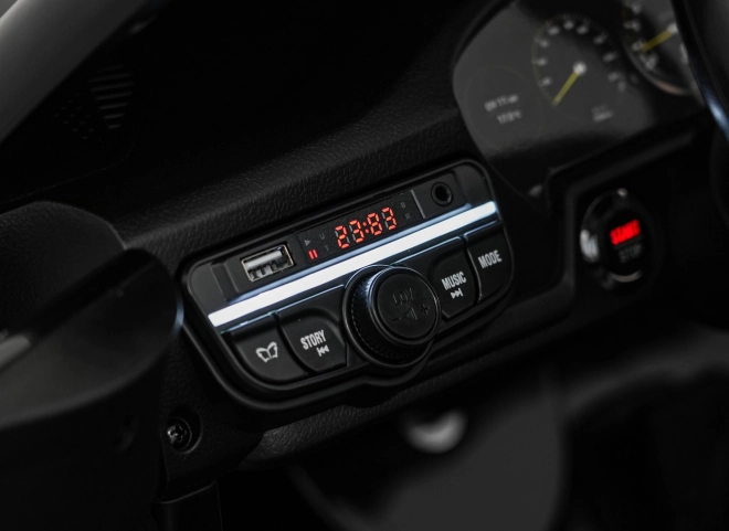 Multimediálny panel s Bluetooth