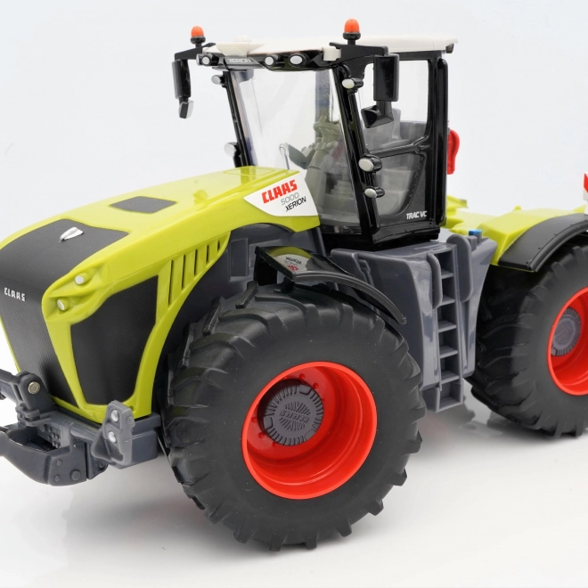 Model traktora Britains CLAAS Xerion 5000