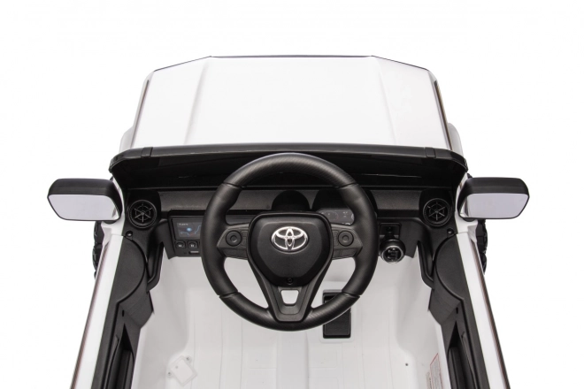 Terénne vozidlo Toyota Land Cruiser PRADO biele
