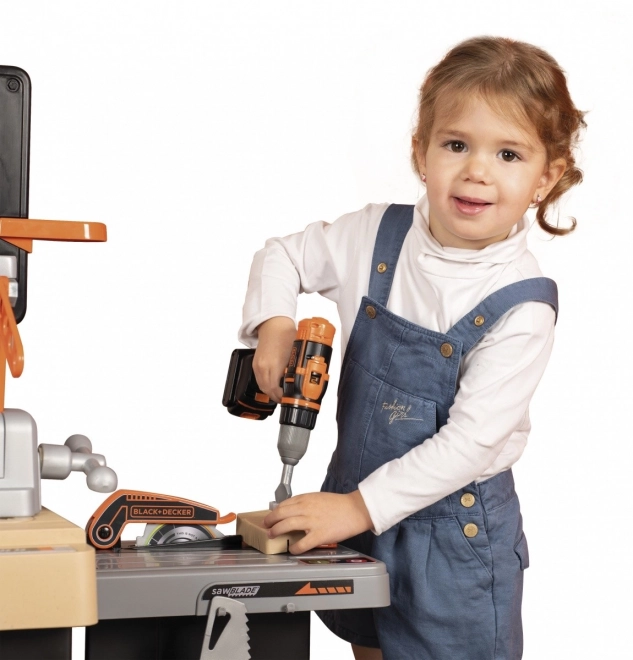 Smoby Black & Decker mega dielňa pre malých kutilov