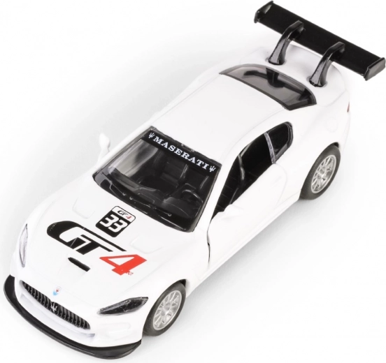 Otváracie dvere a detailný interiér