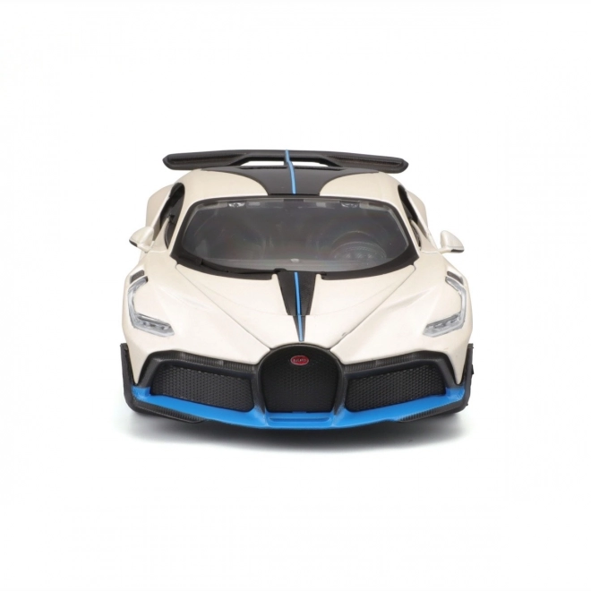 Model Bugatti Divo 1/24 biely