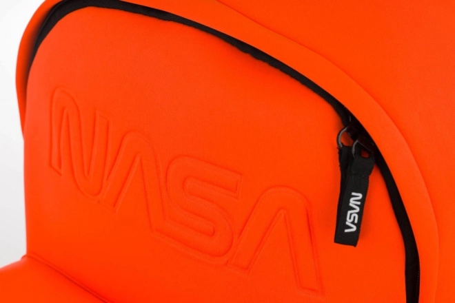 Oranžový batoh s logom NASA