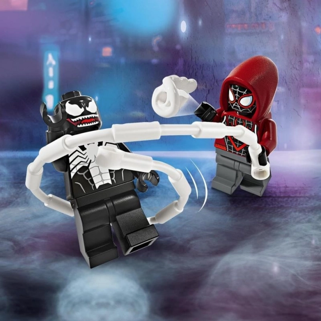 LEGO Marvel Venom v robotickom brnení vs. Miles Morales