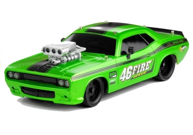 Zelené diaľkovo ovládané auto 1:16 R/C