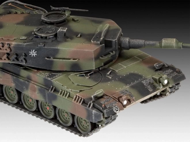 Model nákladného vozidla SLT 50-3 Elefant a tanku Leopard 2A4