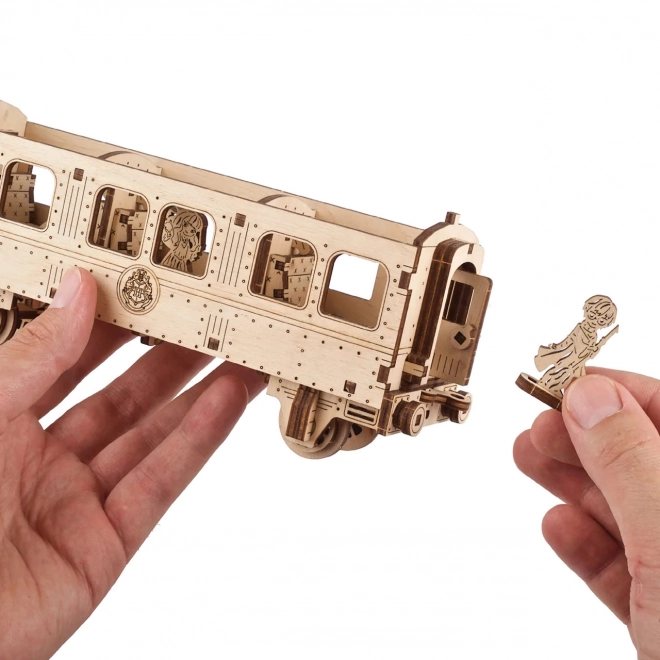 3D drevený mechanický model Harry Potter Rokfortský expres