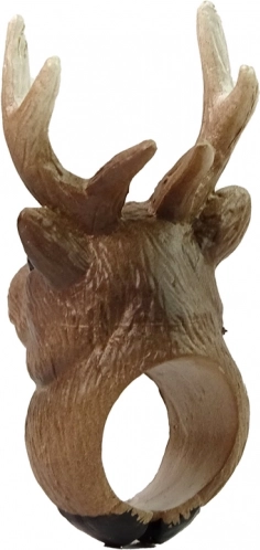 Realistická hlava jeleňa s parohmi