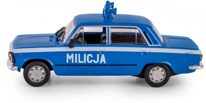 Pojazd PRL Fiat 125P Milicja