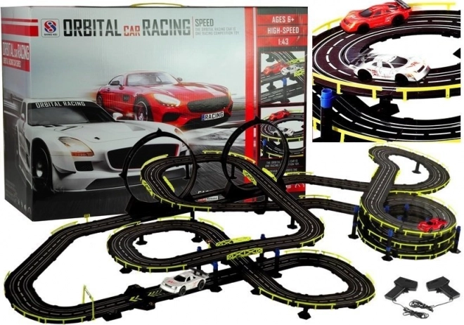 Závodná trať s dvoma autíčkami a ovládačmi Slot Cars 1:43