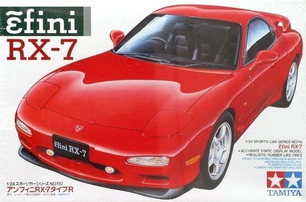 Model plastového auta Efini RX-7