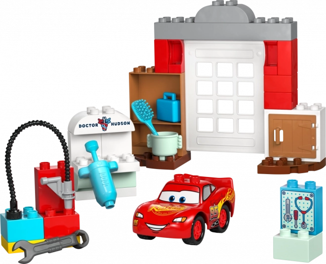 LEGO DUPLO Disney McQueen a návšteva v garáži doktora Hudsona