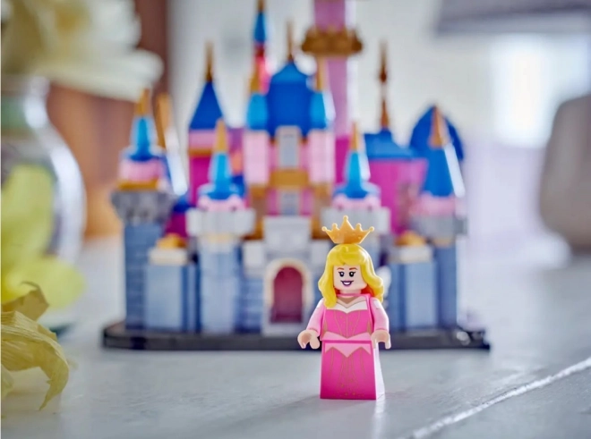 Lego Disney Malý zámok Šípkovej Ruženky