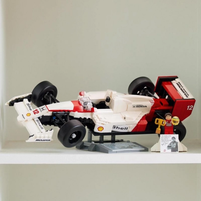 LEGO Icons McLaren MP4/4 a Ayrton Senna