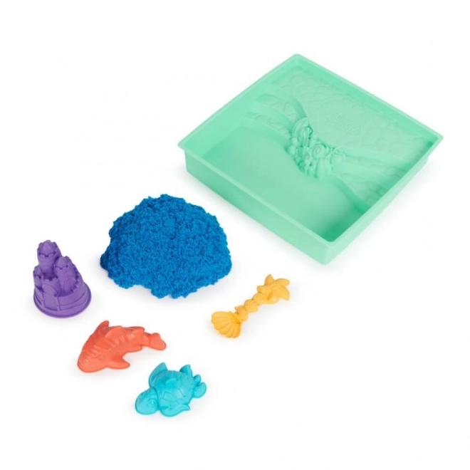 Kinetic Sand krabica tekutého piesku s podložkou modrá