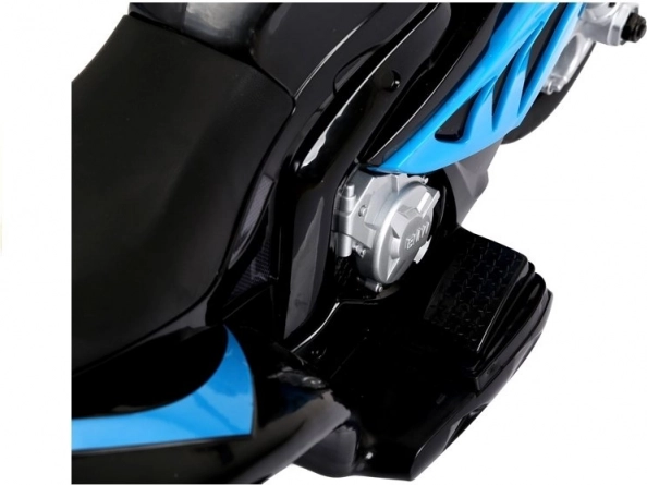 Elektrický motor BMW S1000RR, trojkolesový, modrý