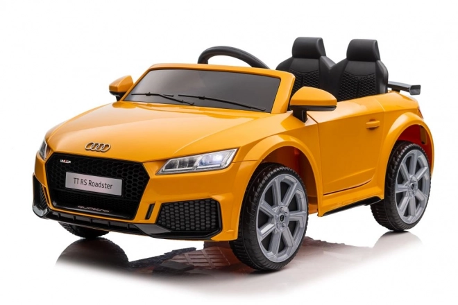 Elektrické auto Audi TT RS žlté