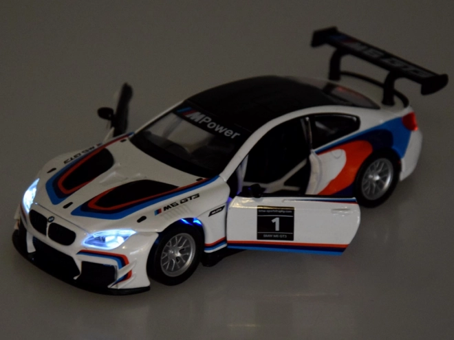 Kovový model športového auta BMW M6 GT3 v mierke 1:32