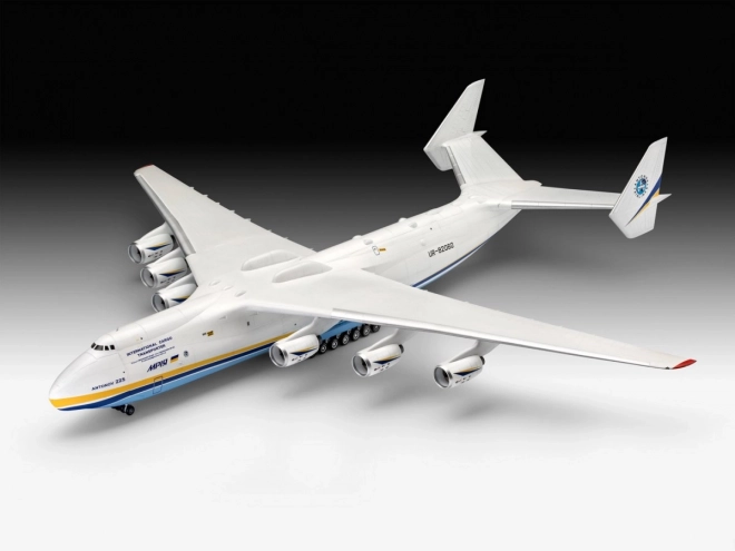 Model plastového lietadla Antonov An-225 Mrija