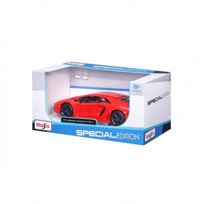 Kovový model Lamborghini Aventador Coupé 1:24