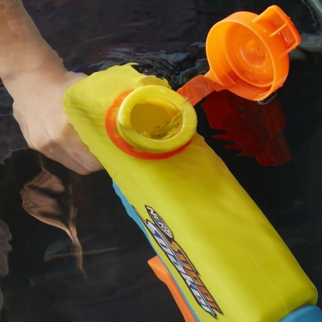 Vodní blástr Nerf Super Soaker Wave Spray