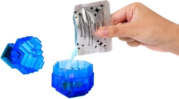 Figúrka Minecraft Noor Never s elixírovou premenou