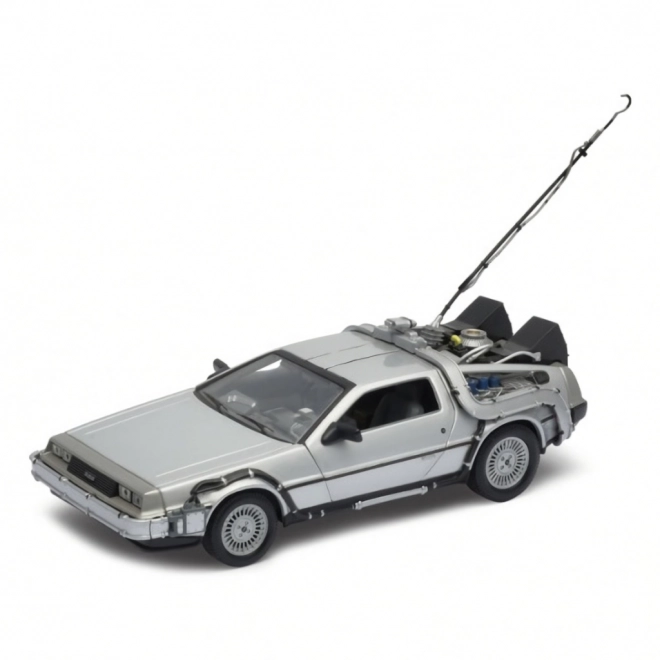 Model auta DeLorean z filmu Návrat do budoucnosti 1:24