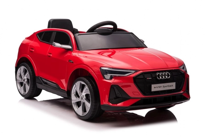 Auto na akumulátor Audi E-Tron červené
