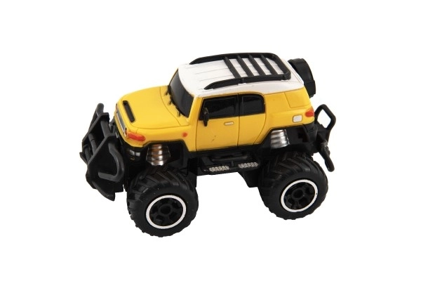 Autíčko RC mini SUV plastové 14cm 27MHz auto na diaľkové ovládanie na batérie. 2 farby v krabici 16x12x10 – Žltá