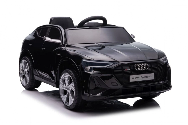 Auto na akumulátor Audi E-Tron čierne