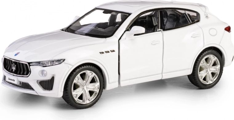 Otváracie dvere a detailný interiér