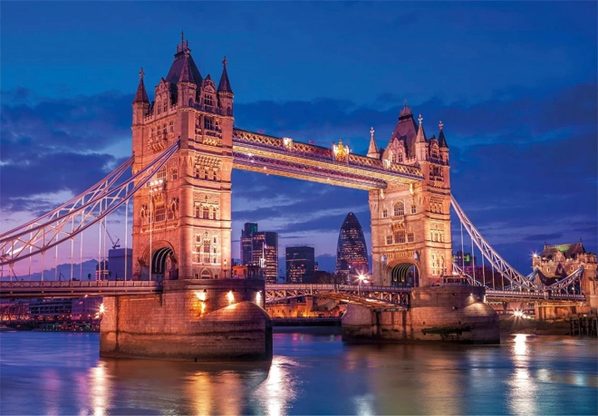 Pôsobivý motív Tower Bridge