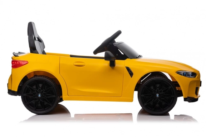 Auto na akumulátor BMW M4 žlté