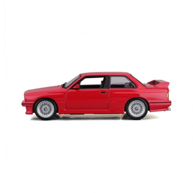 Model auta Bburago BMW M3 1988 červená