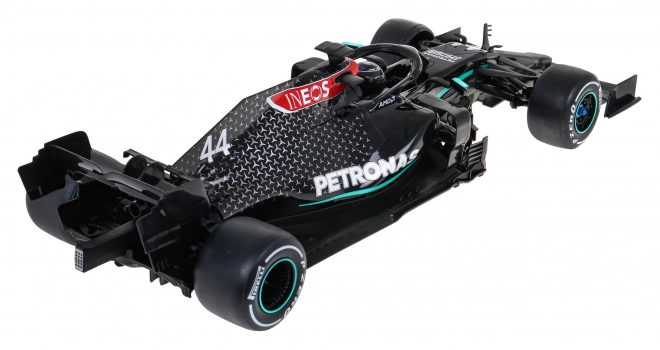 Mercedes-AMG F1 W11 EQ Performance z diaľkovo ovládaným modelom