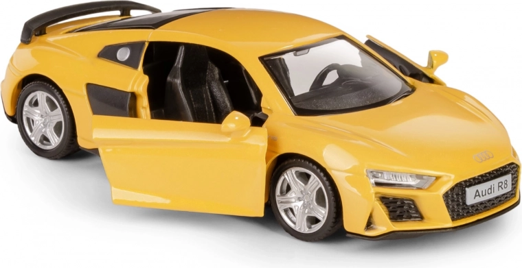 Otváracie dvere a detailný interiér