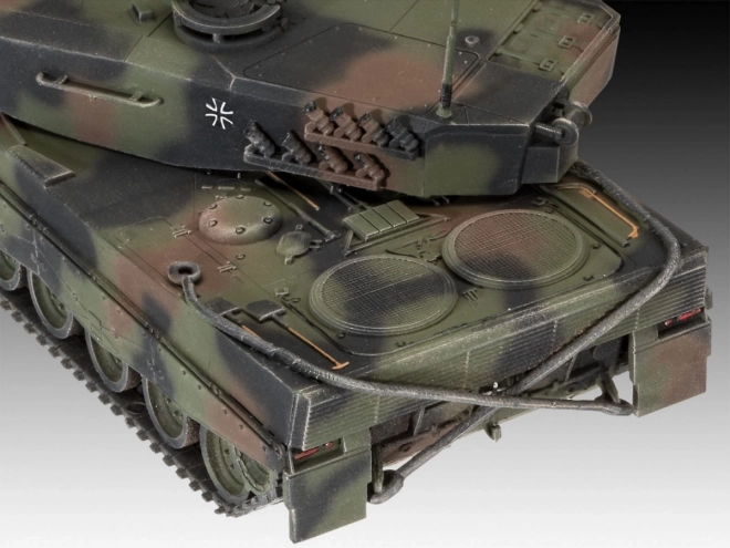 Model nákladného vozidla SLT 50-3 Elefant a tanku Leopard 2A4