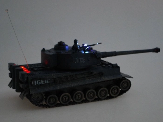 Rádiom riadený tank Tiger v mierke 1/28