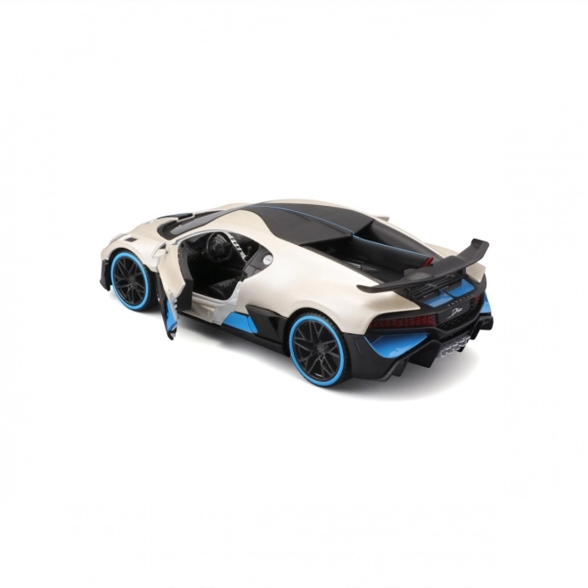 Model Bugatti Divo 1/24 biely