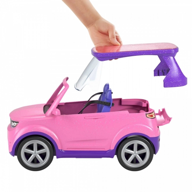 Barbie auto a koncertná scéna